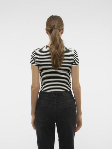 AWARE by VERO MODA Bílo-černé dámské pruhované tričko AWARE by VERO MODA