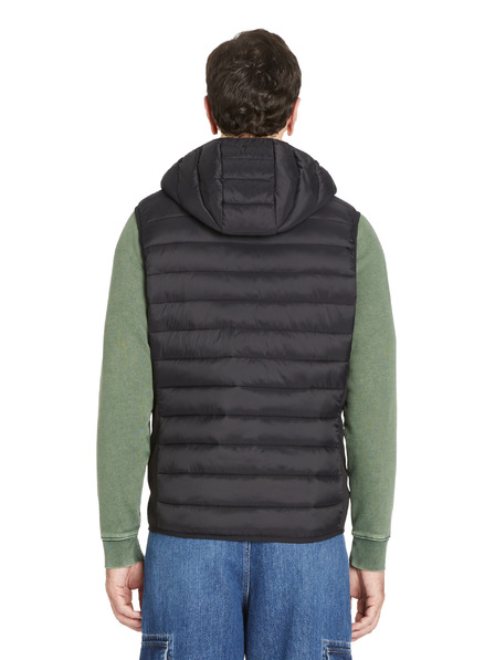 Celio Vesta s kapucí Jushellsl