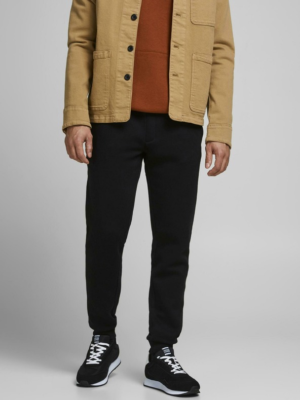 Jack & Jones Černé tepláky Jack & Jones Gordon